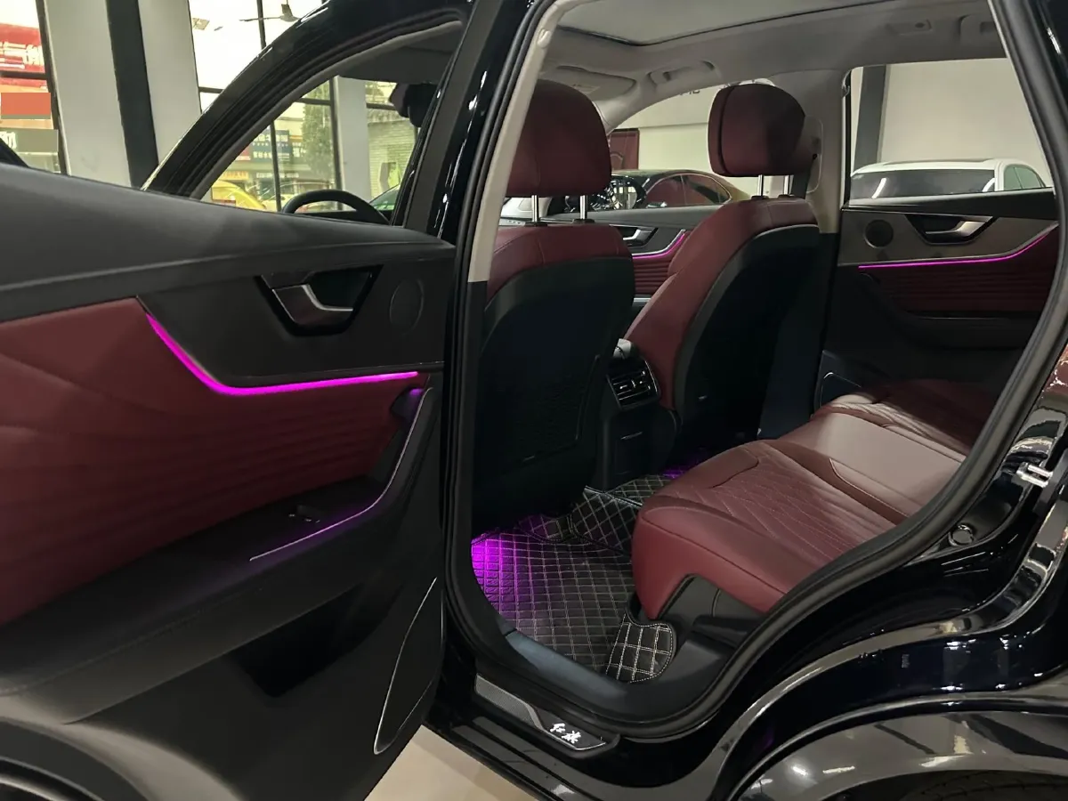 2023 HongQi HS5 2.0T 252HP L4 8AT,autocango,china used car exporter,china ev exporter,chinese used car exporter,chinese used ev exporter