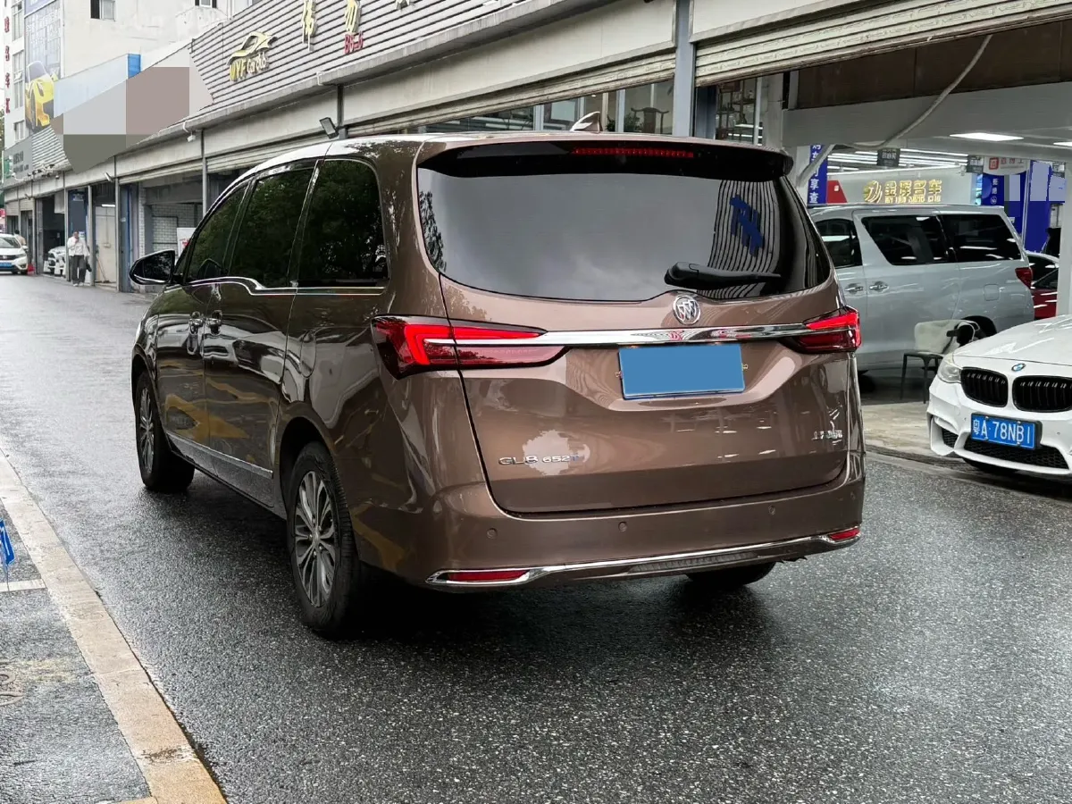 2022 Buick GL8 2.0T 237HP L4 9AT,autocango,china used car exporter,china ev exporter,chinese used car exporter,chinese used ev exporter