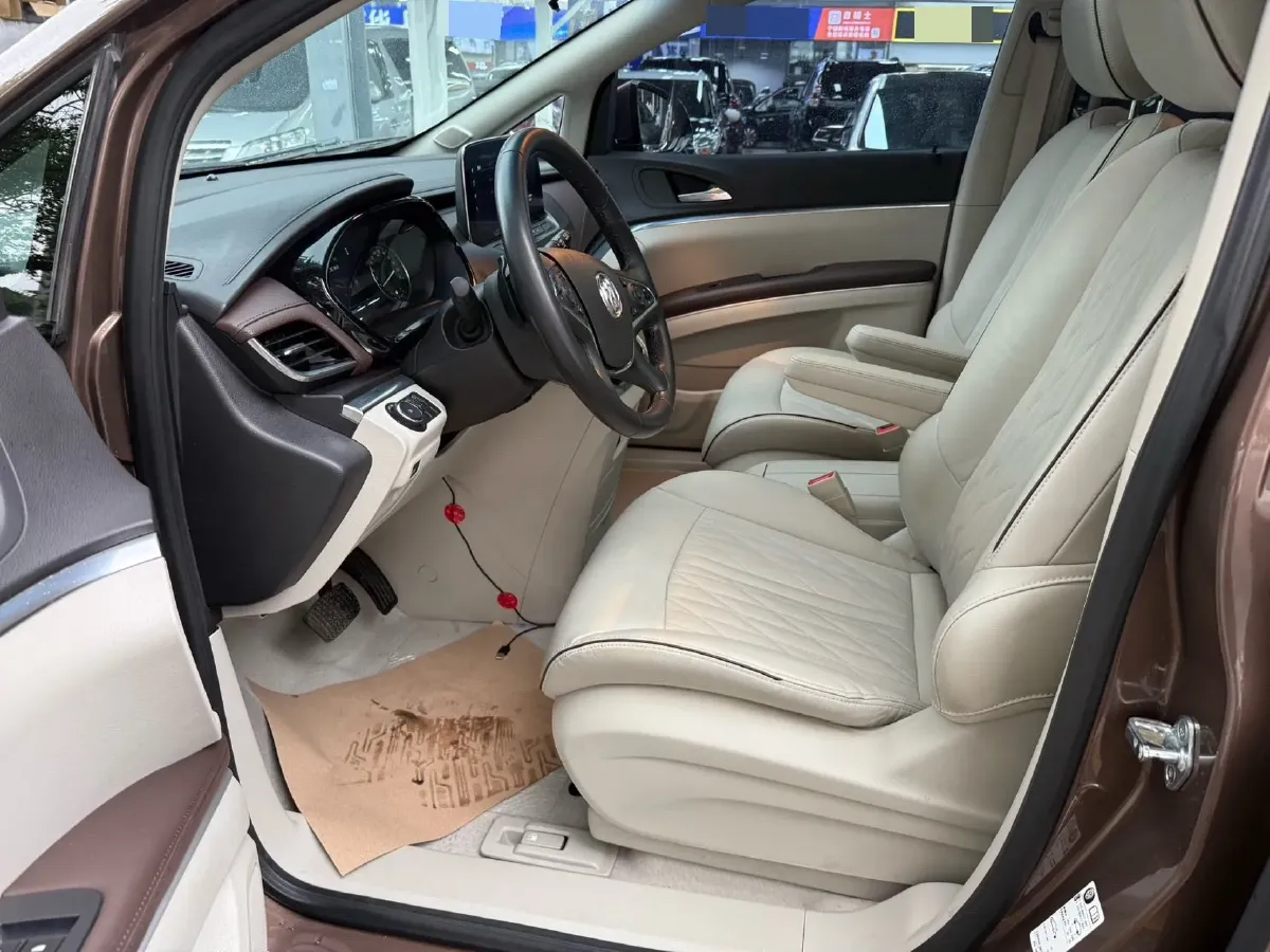 2022 Buick GL8 2.0T 237HP L4 9AT,autocango,china used car exporter,china ev exporter,chinese used car exporter,chinese used ev exporter