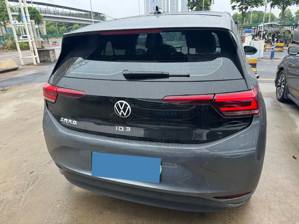 2025 Volkswagen ID.3 BEV 52.8KWH,autocango,china used car exporter,china ev exporter,chinese used car exporter,chinese used ev exporter
