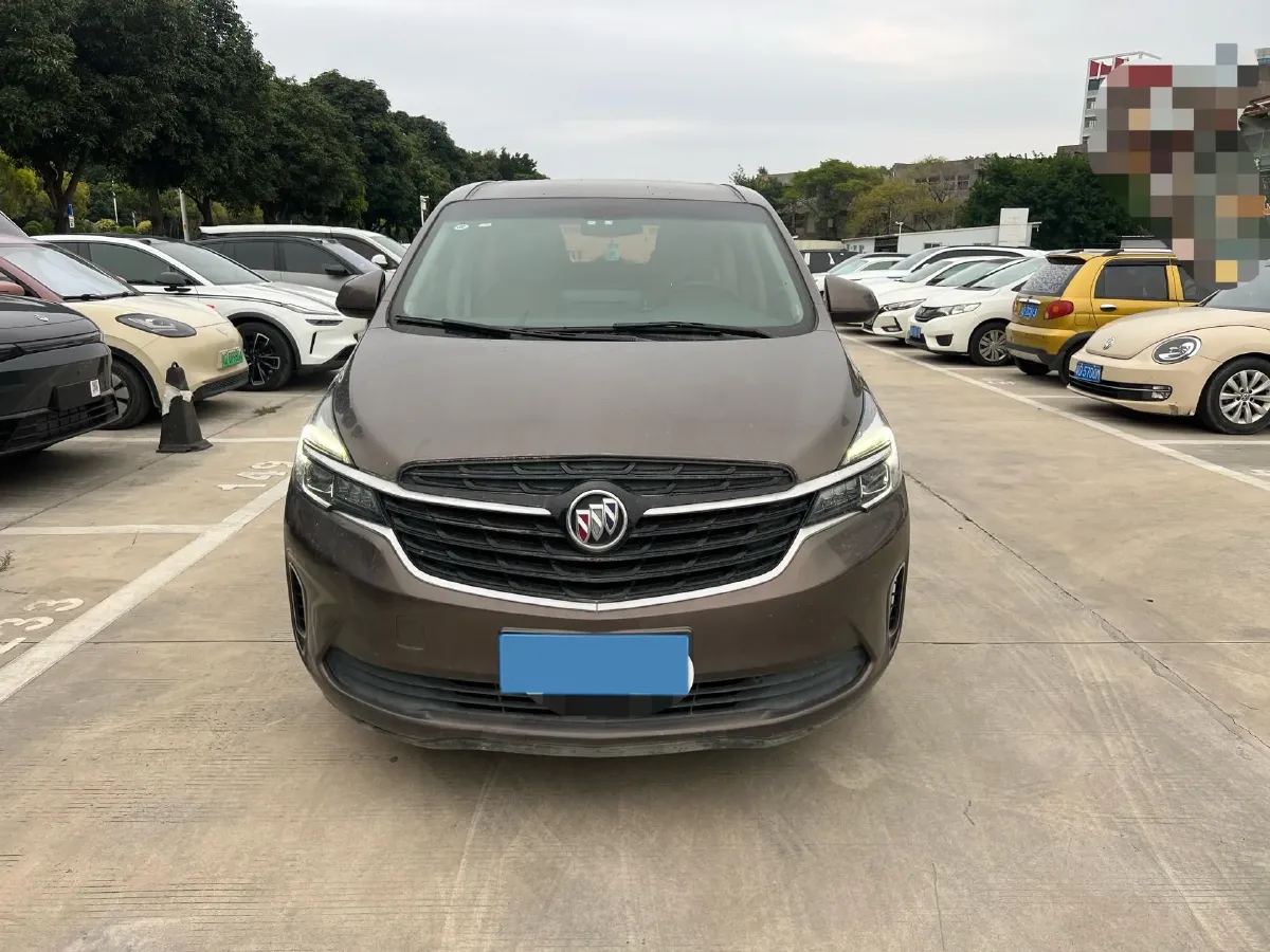 2022 Buick GL8 2.0T 237HP L4 9AT,autocango,china used car exporter,china ev exporter,chinese used car exporter,chinese used ev exporter