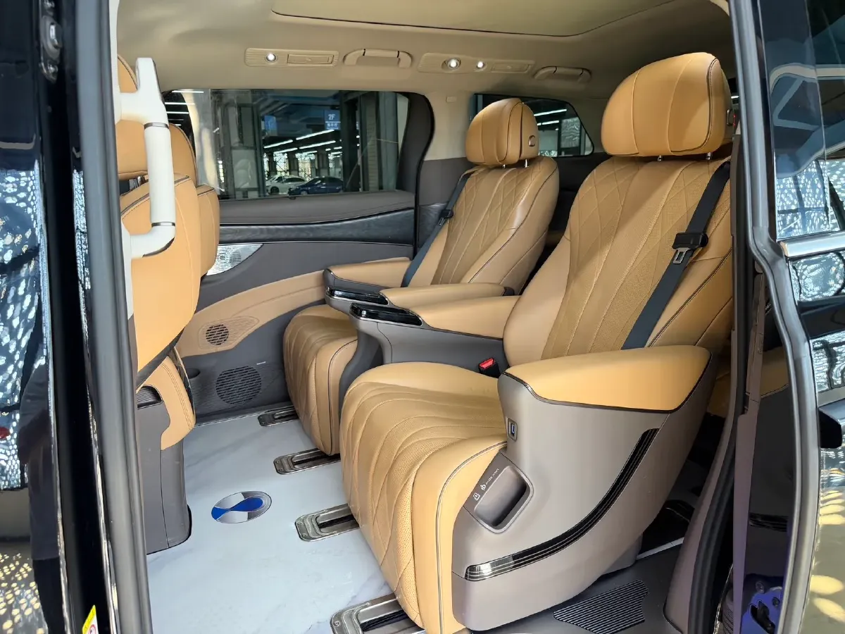 2022 HongQi HS7 3.0T 337HP V6 8AT,autocango,china used car exporter,china ev exporter,chinese used car exporter,chinese used ev exporter