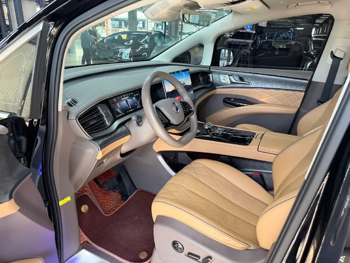 2022 HongQi HS7 3.0T 337HP V6 8AT,autocango,china used car exporter,china ev exporter,chinese used car exporter,chinese used ev exporter