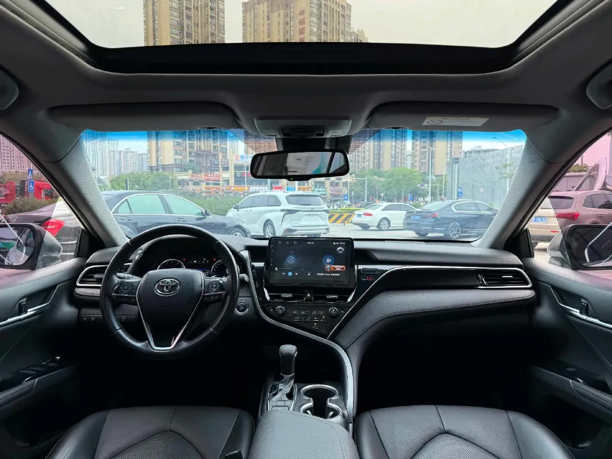 2021 Toyota Camry 2.5L 209HP L4 8AT,autocango,china used car exporter,china ev exporter,chinese used car exporter,chinese used ev exporter
