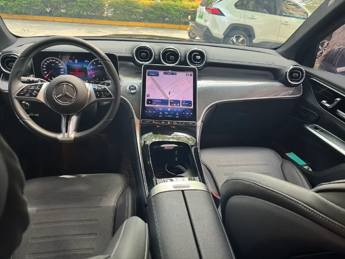 2023 Mercedes-Benz GLC Class 2.0T 204HP L4 9AT,autocango,china used car exporter,china ev exporter,chinese used car exporter,chinese used ev exporter