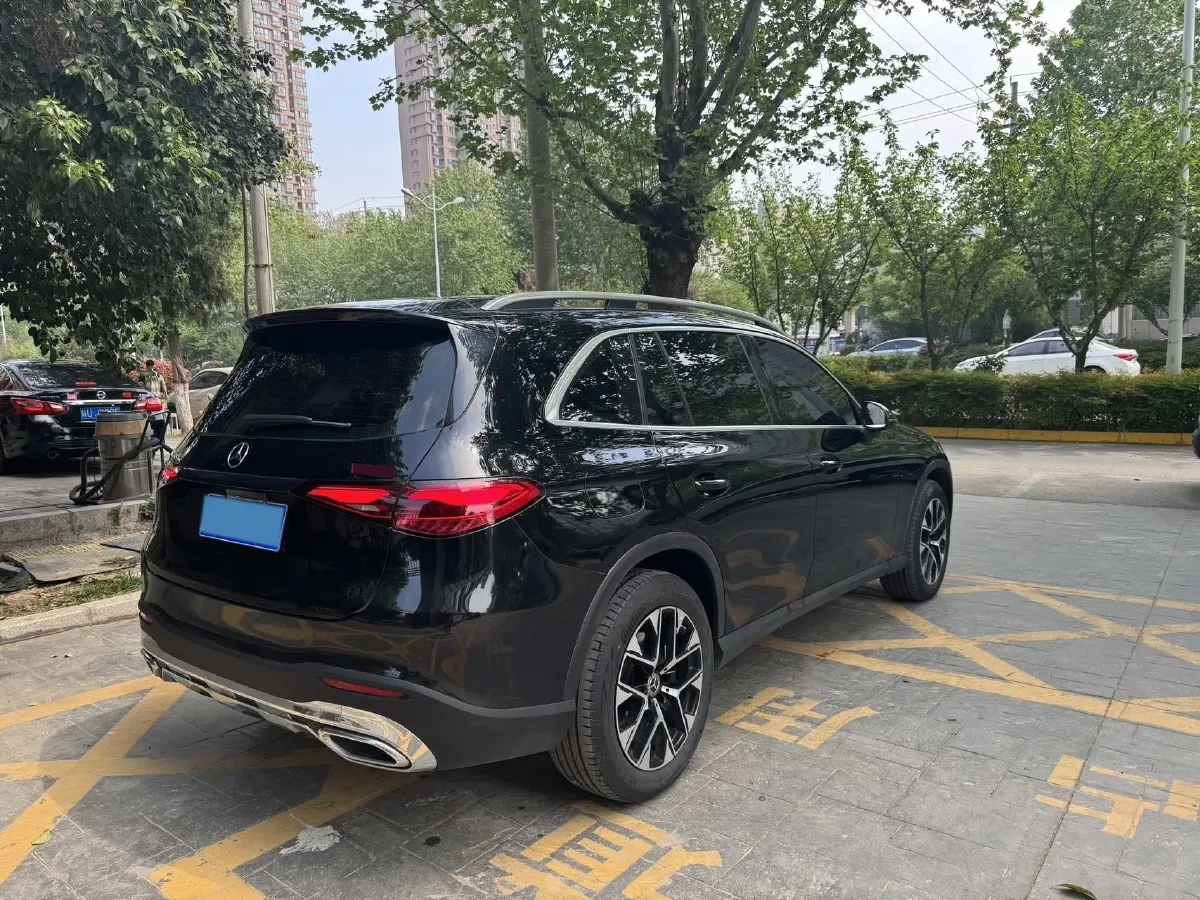 2023 Mercedes-Benz GLC Class 2.0T 204HP L4 9AT,autocango,china used car exporter,china ev exporter,chinese used car exporter,chinese used ev exporter