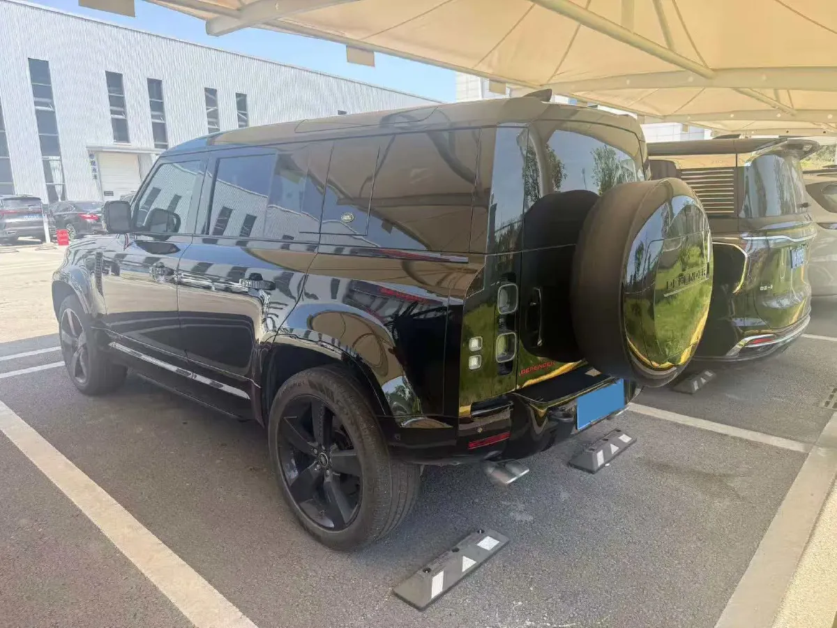 2024 Land Rover Defender 5.0T 525HP V8 8AT,autocango,china used car exporter,china ev exporter,chinese used car exporter,chinese used ev exporter