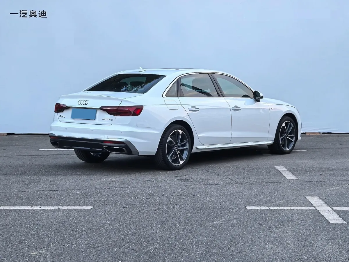 2020 Audi A4L 2.0T 190HP L4 7DCT,autocango,china used car exporter,china ev exporter,chinese used car exporter,chinese used ev exporter