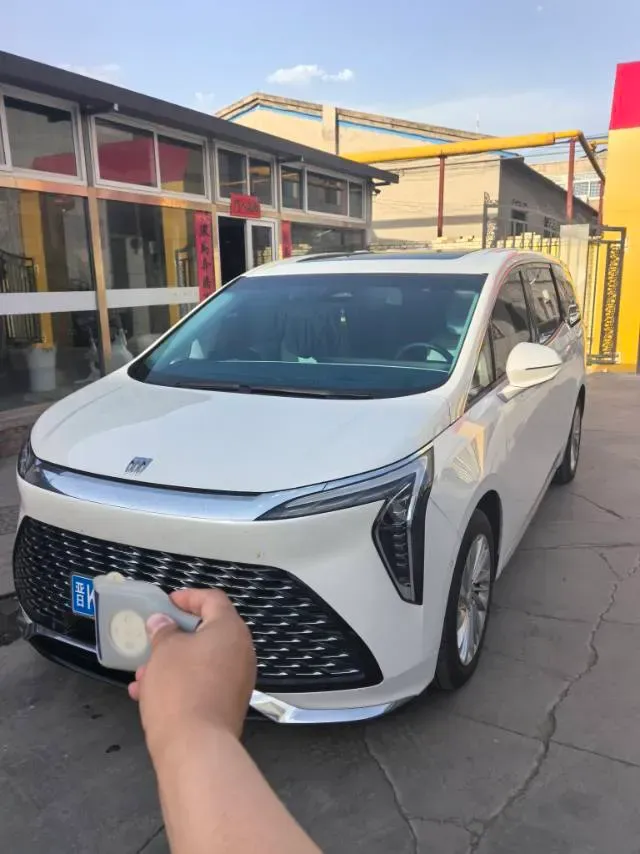 2025 Buick Century 2.0T 237HP L4 9AT,autocango,china used car exporter,china ev exporter,chinese used car exporter,chinese used ev exporter
