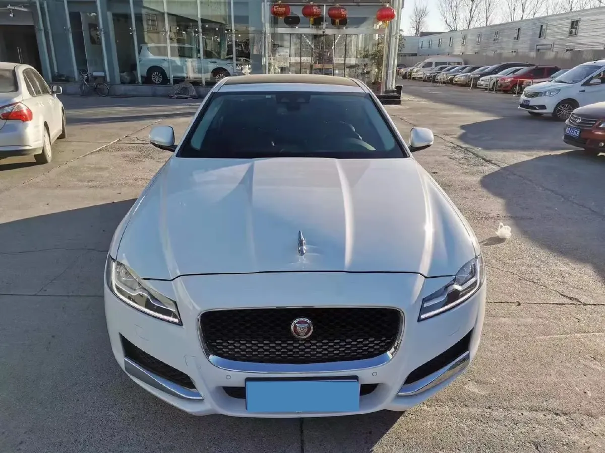 2017 Jaguar XFL 2.0T 200HP L4 8AT,autocango,china used car exporter,china ev exporter,chinese used car exporter,chinese used ev exporter