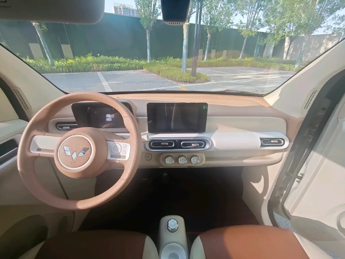2024 WuLing HongGuang MINI EV BEV 17.3KWH,autocango,china used car exporter,china ev exporter,chinese used car exporter,chinese used ev exporter