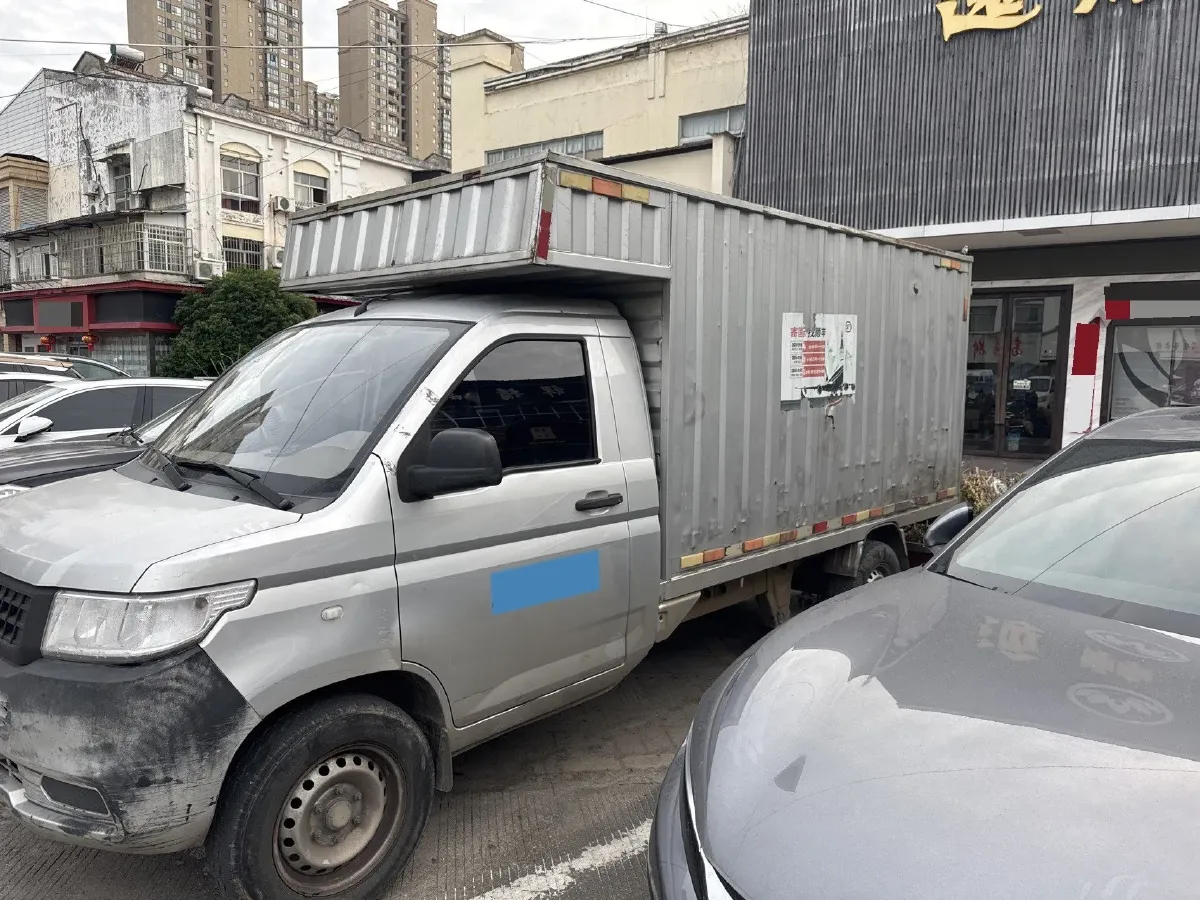 2019 WuLing RongGuang New Truck 1.5L 107HP L4 5MT,autocango,china used car exporter,china ev exporter,chinese used car exporter,chinese used ev exporter