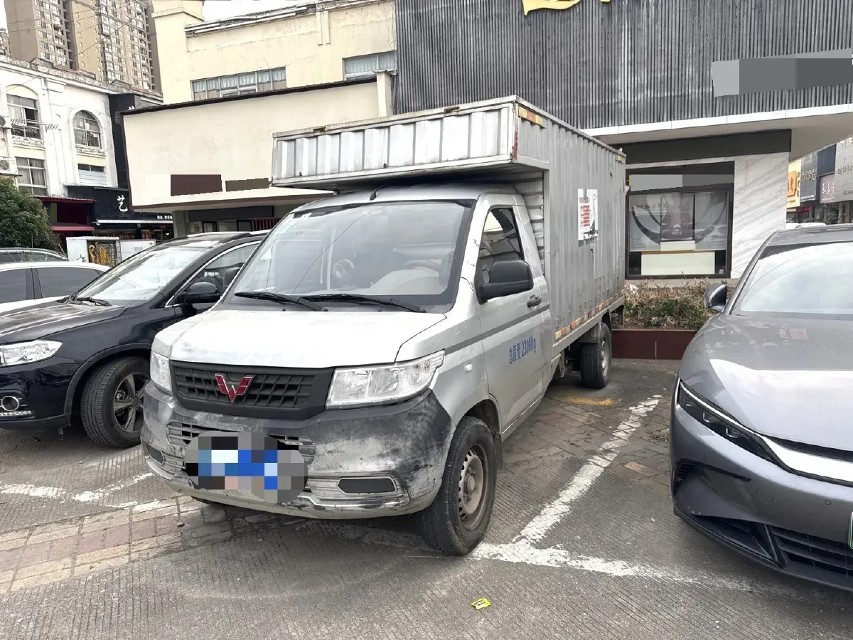 2019 WuLing RongGuang New Truck 1.5L 107HP L4 5MT,autocango,china used car exporter,china ev exporter,chinese used car exporter,chinese used ev exporter