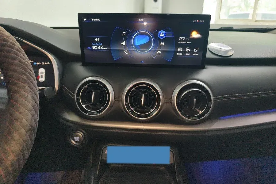 2020 WEY VV6 2.0T 227HP L4 7DCT,autocango,china used car exporter,china ev exporter,chinese used car exporter,chinese used ev exporter