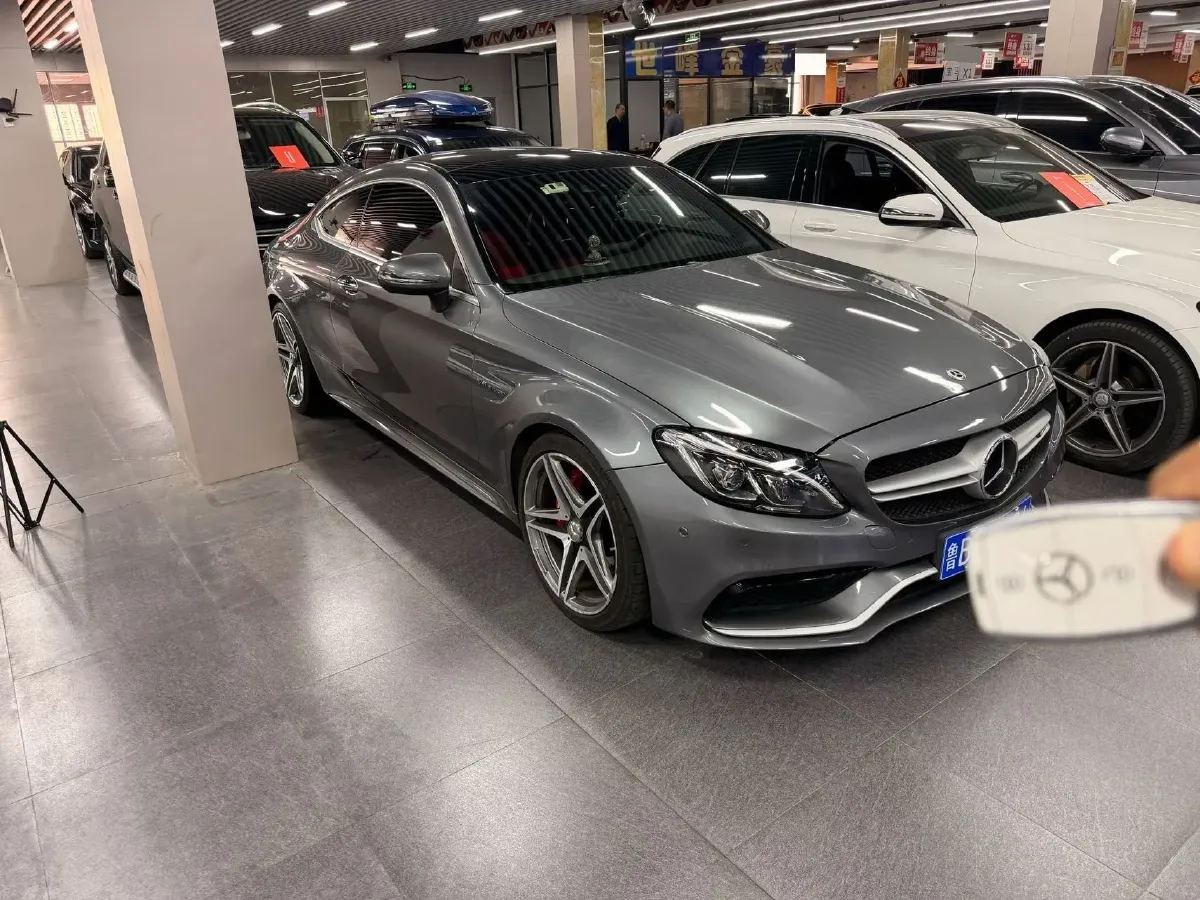 2016 Mercedes-Benz C AMG 4.0T 476HP V8 7AT,autocango,china used car exporter,china ev exporter,chinese used car exporter,chinese used ev exporter