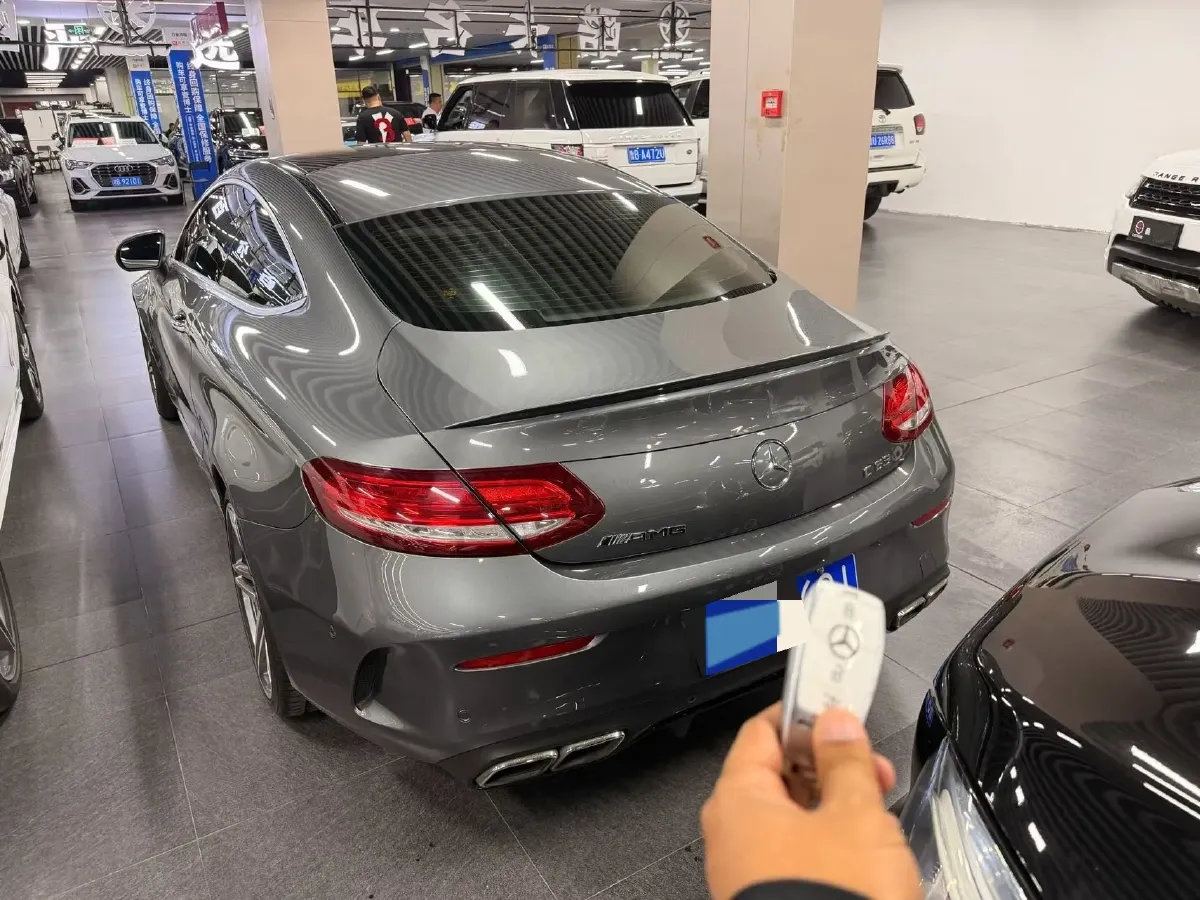 2016 Mercedes-Benz C AMG 4.0T 476HP V8 7AT,autocango,china used car exporter,china ev exporter,chinese used car exporter,chinese used ev exporter