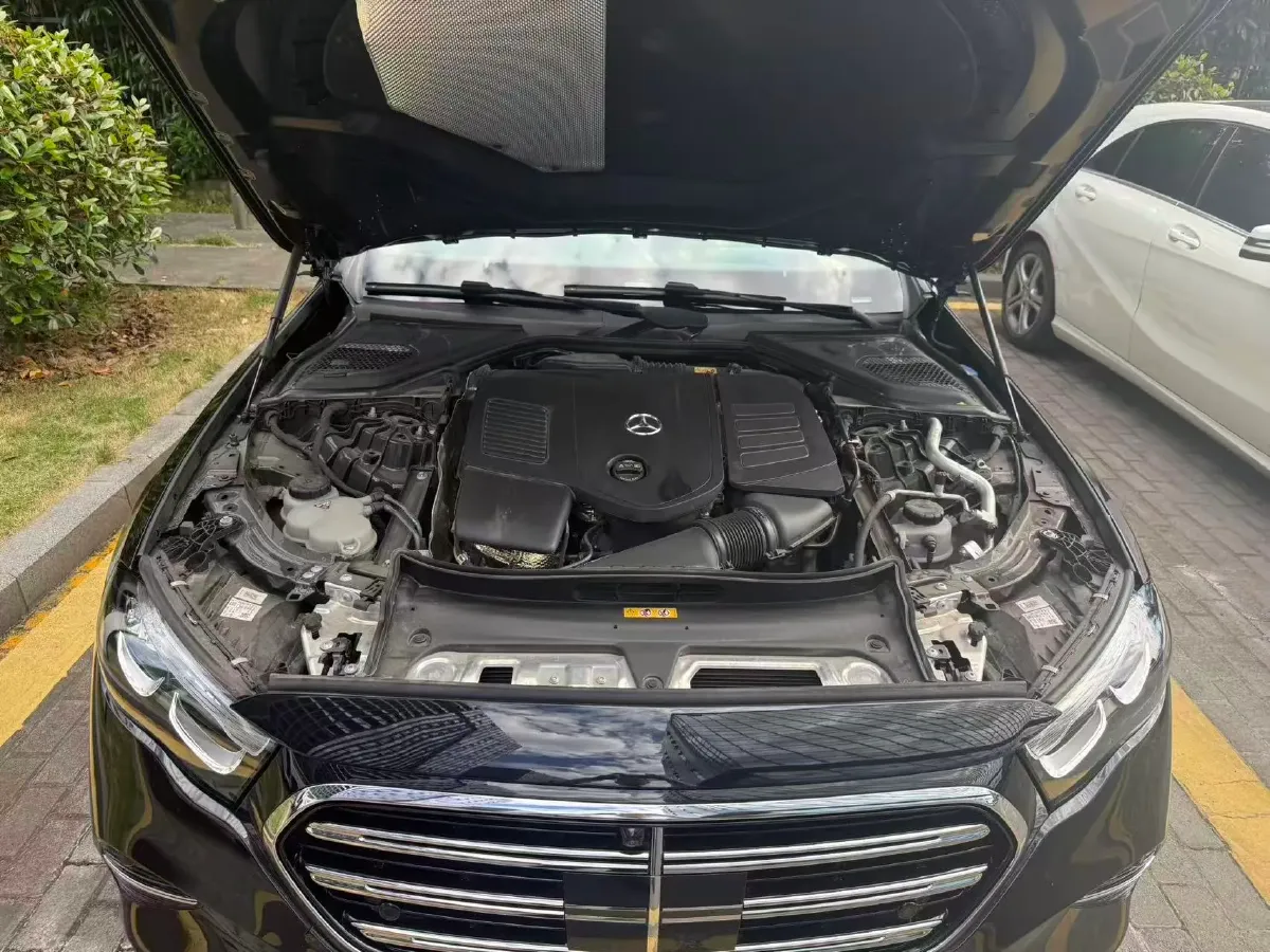 2025 Mercedes-Benz E Class 2.0T 258HP L4 9AT,autocango,china used car exporter,china ev exporter,chinese used car exporter,chinese used ev exporter