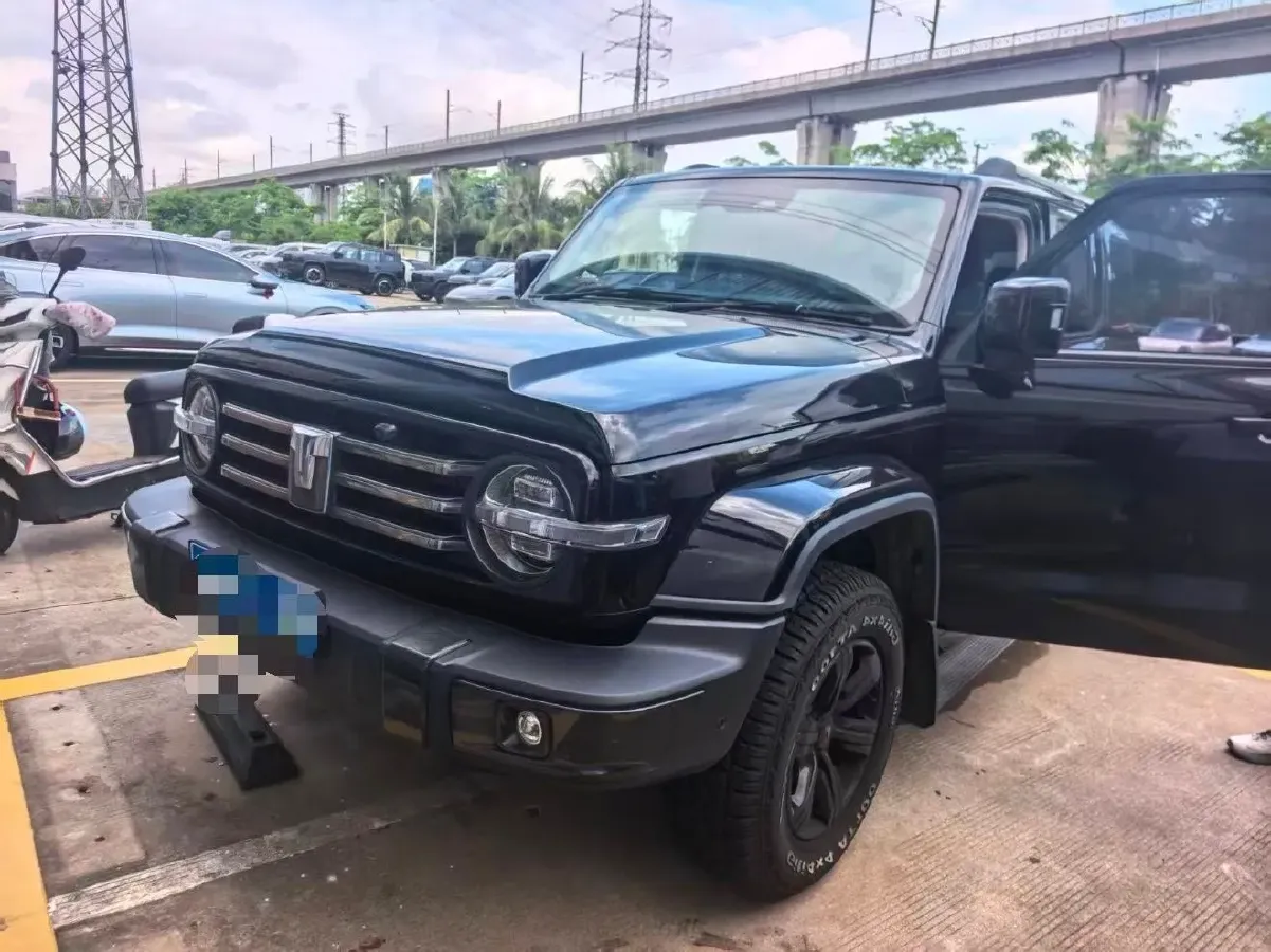 2021 Tank 300 2.0T 227HP L4 8AT,autocango,china used car exporter,china ev exporter,chinese used car exporter,chinese used ev exporter