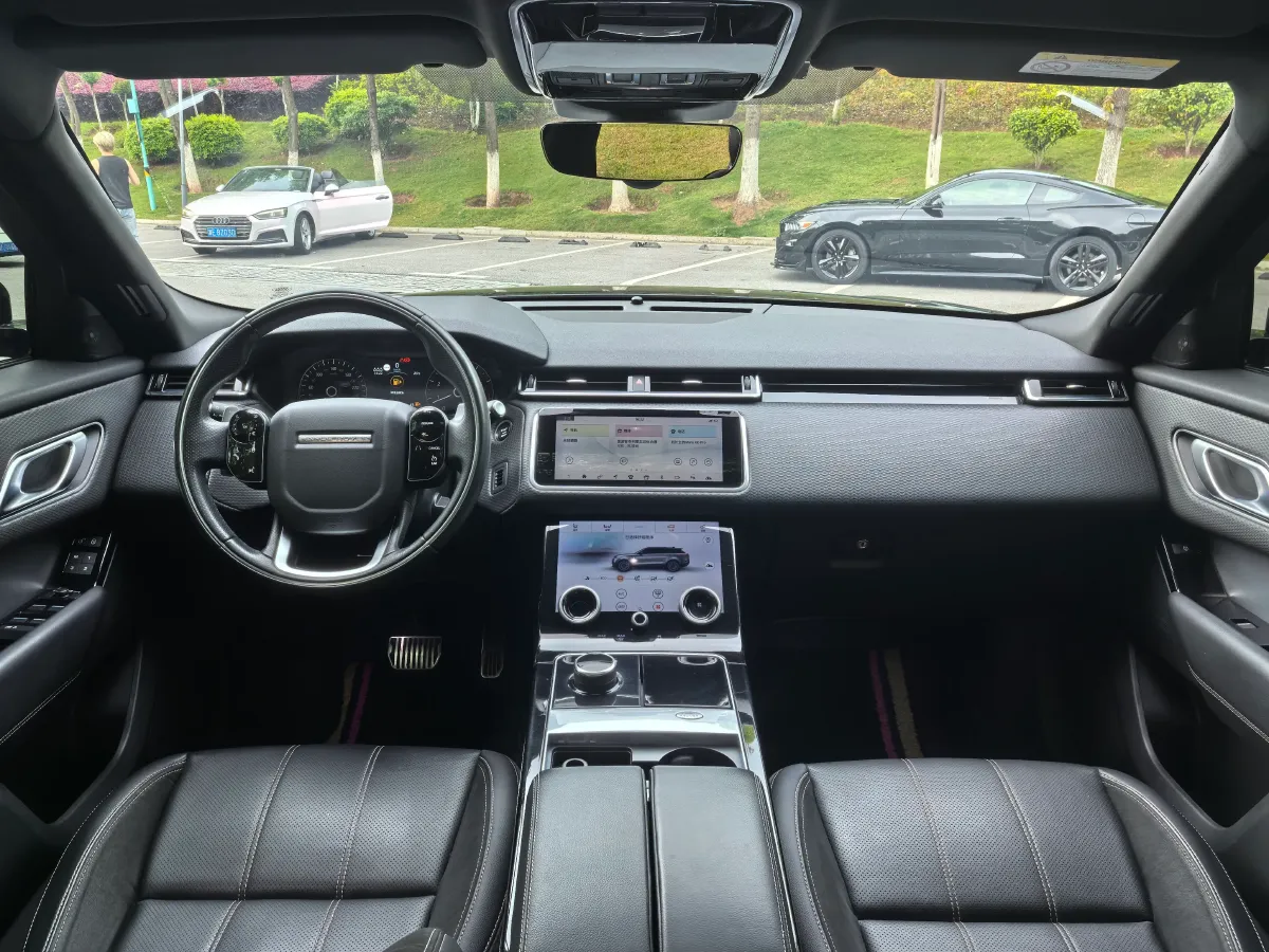 2020 Land Rover Range Rover Velar 2.0T 250HP L4 8AT,autocango,china used car exporter,china ev exporter,chinese used car exporter,chinese used ev exporter