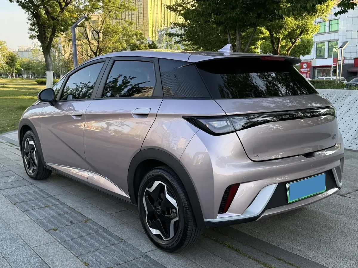 2021 Ford Escort 1.5L 122HP L3 6AT,autocango,china used car exporter,china ev exporter,chinese used car exporter,chinese used ev exporter