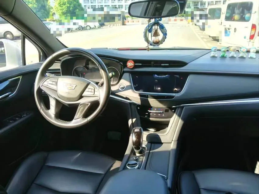 2021 Cadillac XT5 2.0T 237HP L4 9AT,autocango,china used car exporter,china ev exporter,chinese used car exporter,chinese used ev exporter
