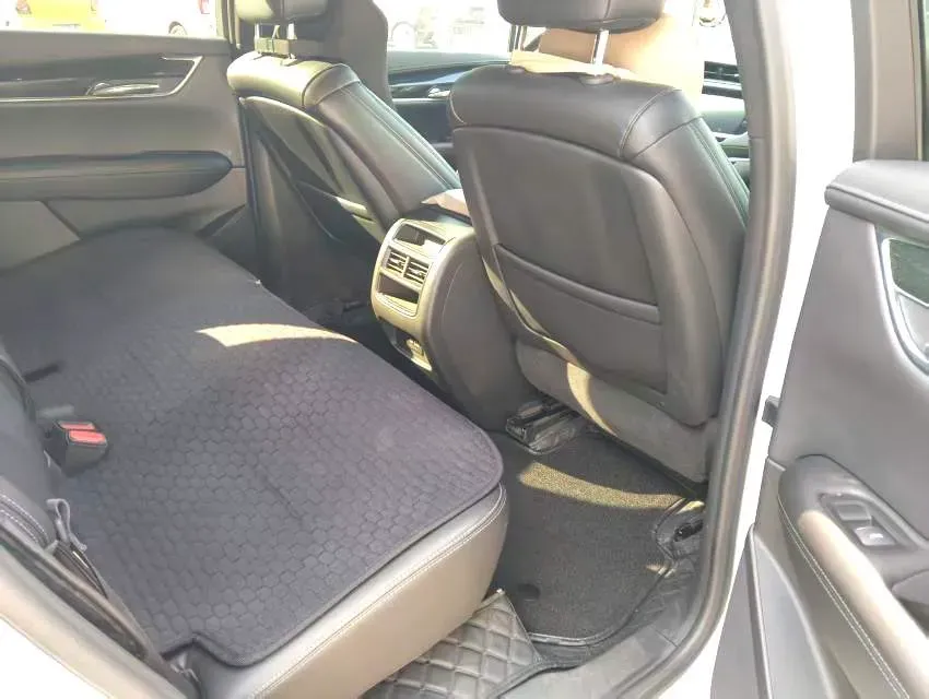 2021 Cadillac XT5 2.0T 237HP L4 9AT,autocango,china used car exporter,china ev exporter,chinese used car exporter,chinese used ev exporter
