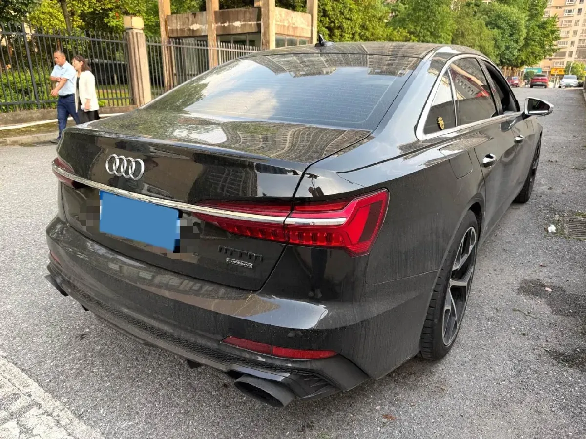 2023 Audi A6L 2.0T 245HP L4 7DCT,autocango,china used car exporter,china ev exporter,chinese used car exporter,chinese used ev exporter