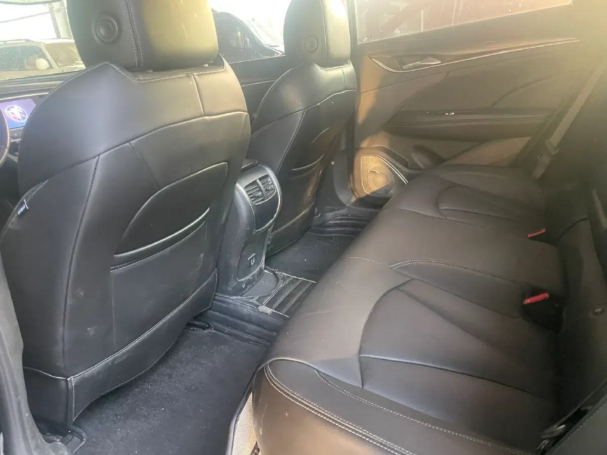 2021 Buick Larcosse 2.0T 237HP L4 9AT,autocango,china used car exporter,china ev exporter,chinese used car exporter,chinese used ev exporter