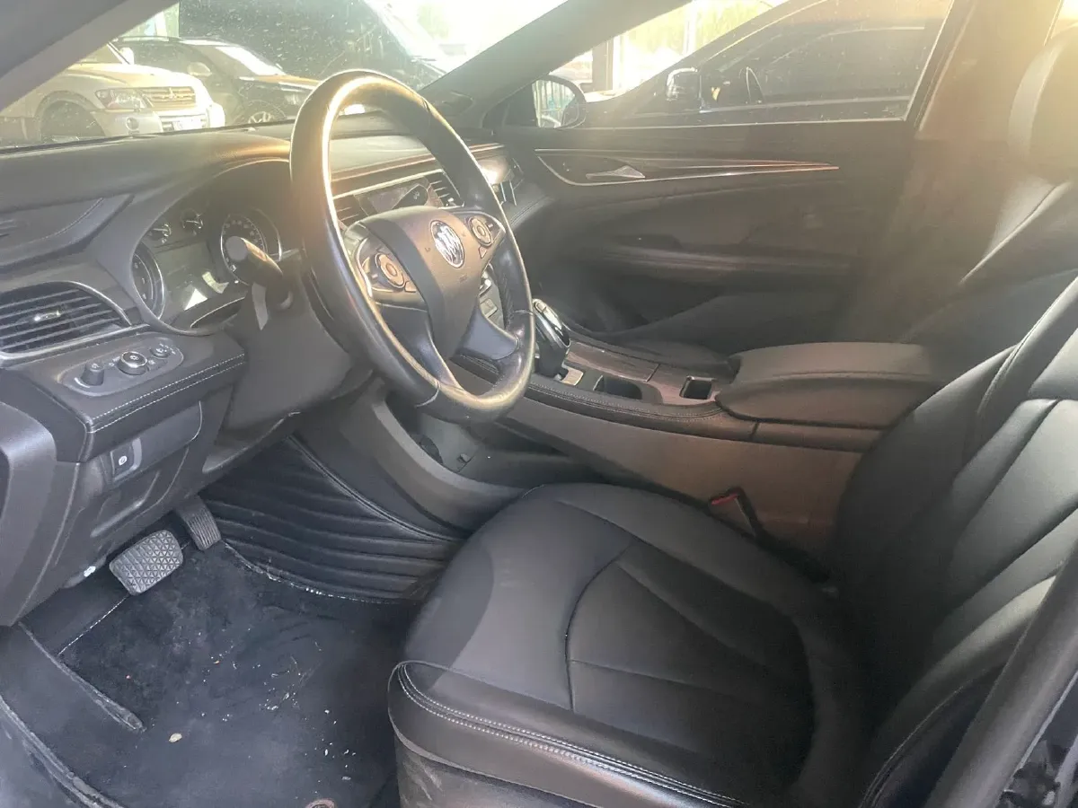 2021 Buick Larcosse 2.0T 237HP L4 9AT,autocango,china used car exporter,china ev exporter,chinese used car exporter,chinese used ev exporter