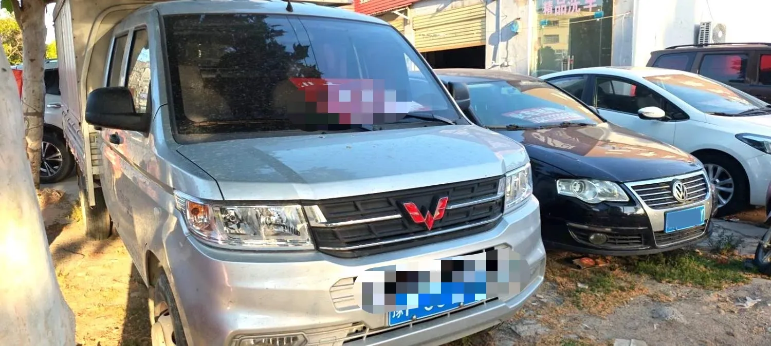2023 WuLing RongGuang New Truck 2.0L 136HP L4 5MT,autocango,china used car exporter,china ev exporter,chinese used car exporter,chinese used ev exporter