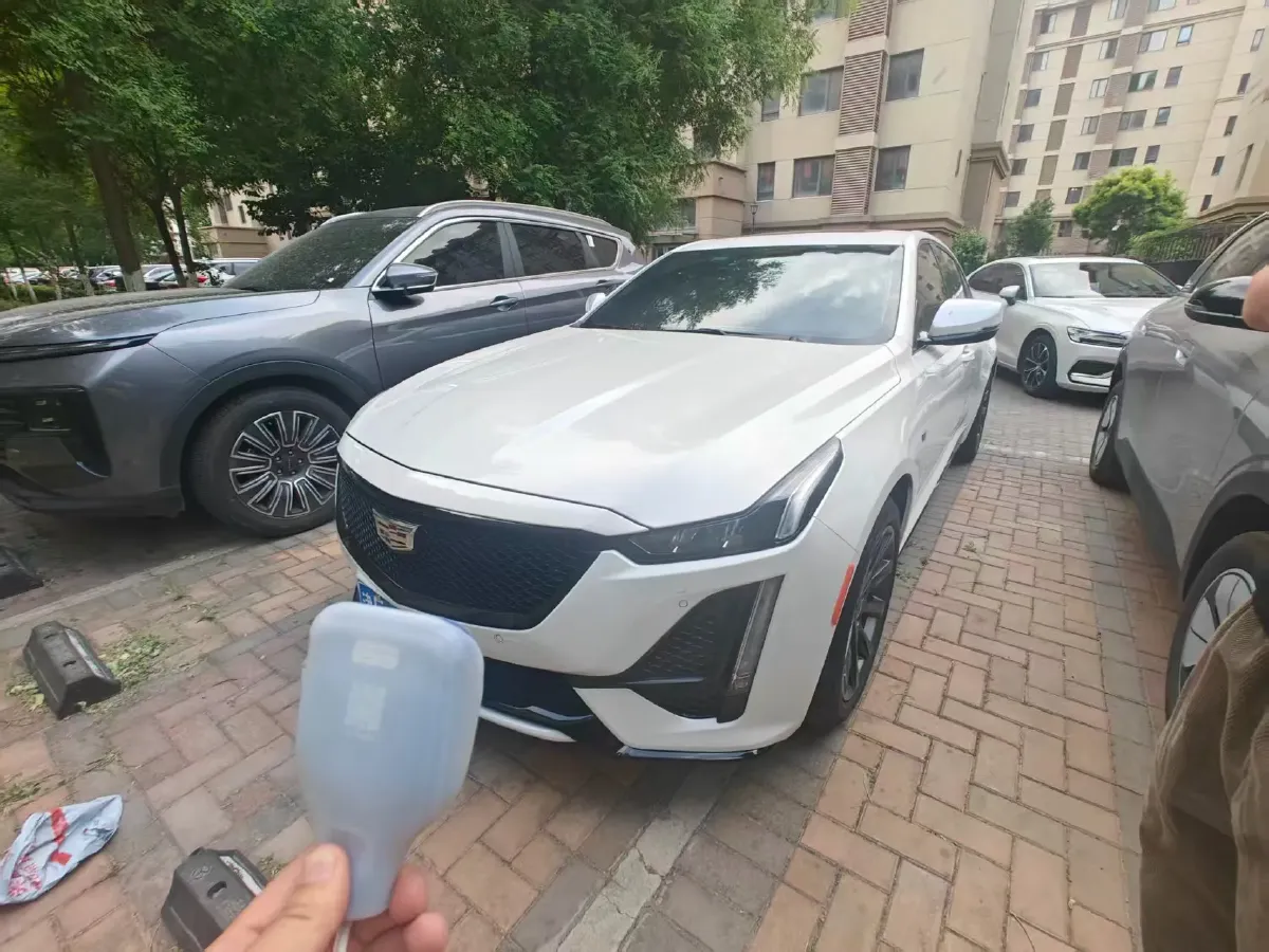 2024 Cadillac CT5 2.0T 237HP L4 10AT,autocango,china used car exporter,china ev exporter,chinese used car exporter,chinese used ev exporter