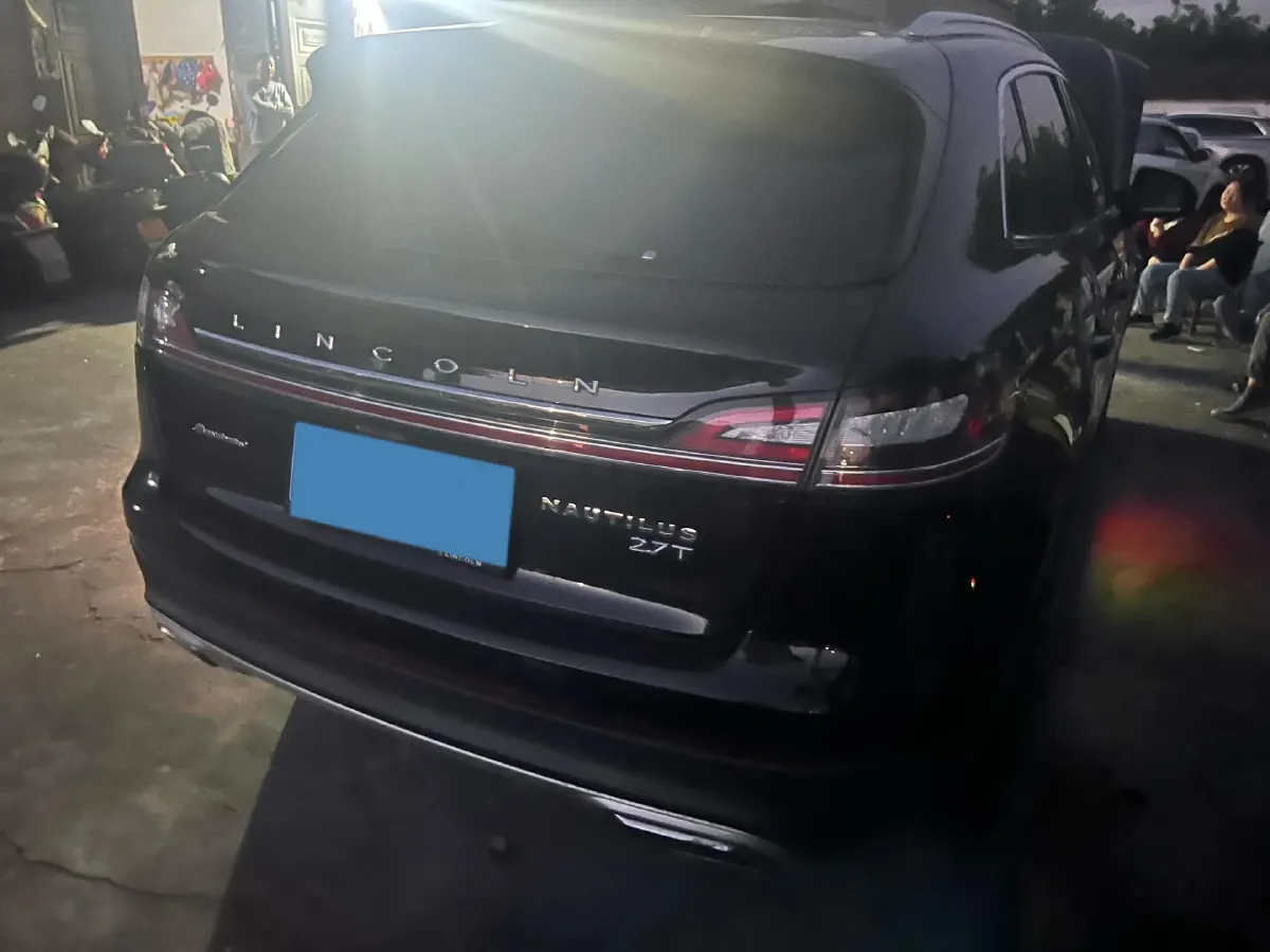 2021 Lincoln Nautilus 2.7T 322HP V6 8AT,autocango,china used car exporter,china ev exporter,chinese used car exporter,chinese used ev exporter