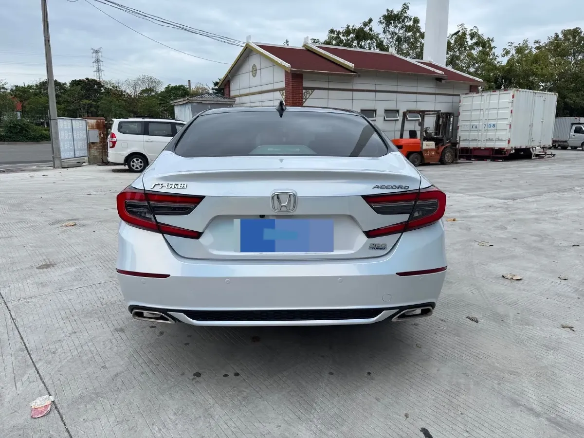 2022 Honda Accord 1.5T 194HP L4 CVT,autocango,china used car exporter,china ev exporter,chinese used car exporter,chinese used ev exporter