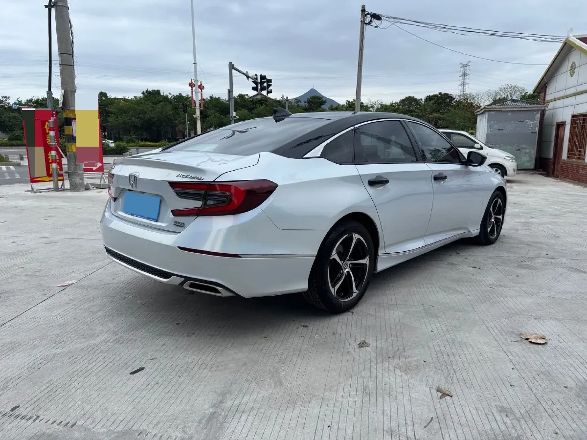 2022 Honda Accord 1.5T 194HP L4 CVT,autocango,china used car exporter,china ev exporter,chinese used car exporter,chinese used ev exporter