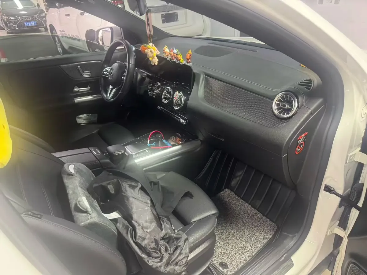 2020 Mercedes-Benz GLA Class 1.3T 163HP L4 7DCT,autocango,china used car exporter,china ev exporter,chinese used car exporter,chinese used ev exporter