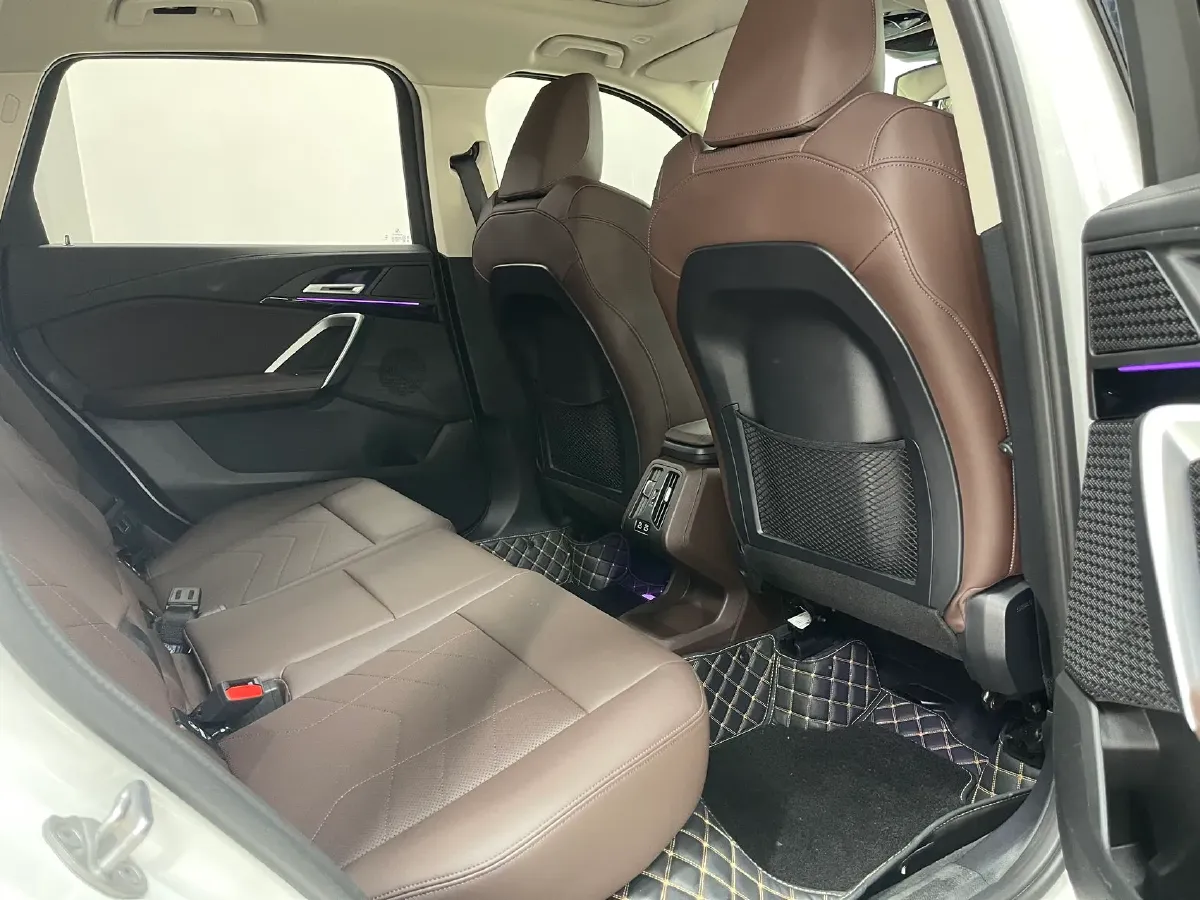 2023 BMW X1 1.5T 156HP L3 7DCT,autocango,china used car exporter,china ev exporter,chinese used car exporter,chinese used ev exporter