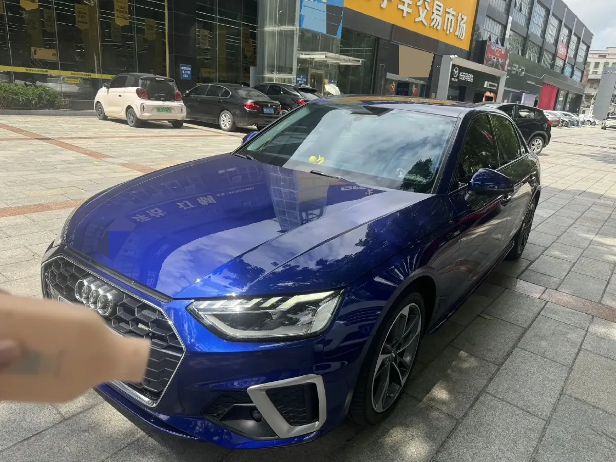 2020 Audi A4L 2.0T 190HP L4 7DCT,autocango,china used car exporter,china ev exporter,chinese used car exporter,chinese used ev exporter