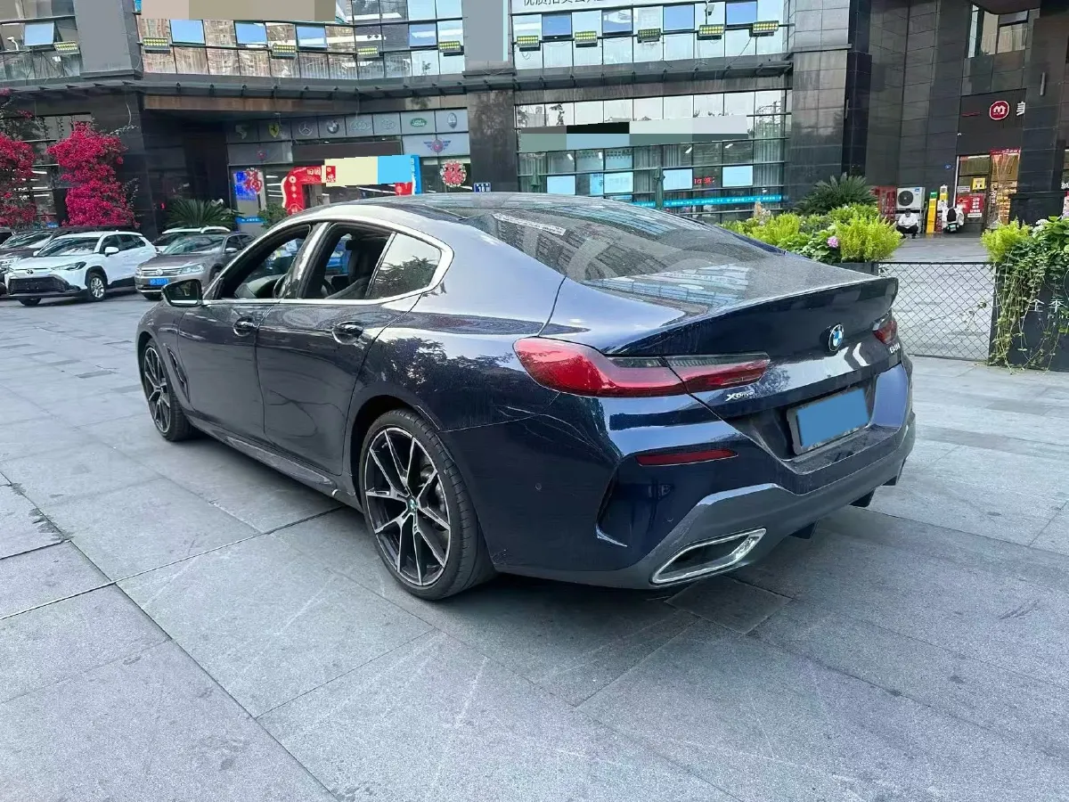 2022 BMW 8 Series 3.0T 333HP L6 8AT,autocango,china used car exporter,china ev exporter,chinese used car exporter,chinese used ev exporter