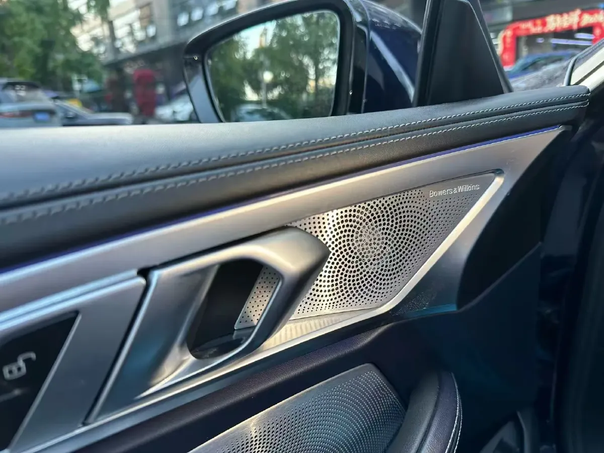 2022 BMW 8 Series 3.0T 333HP L6 8AT,autocango,china used car exporter,china ev exporter,chinese used car exporter,chinese used ev exporter