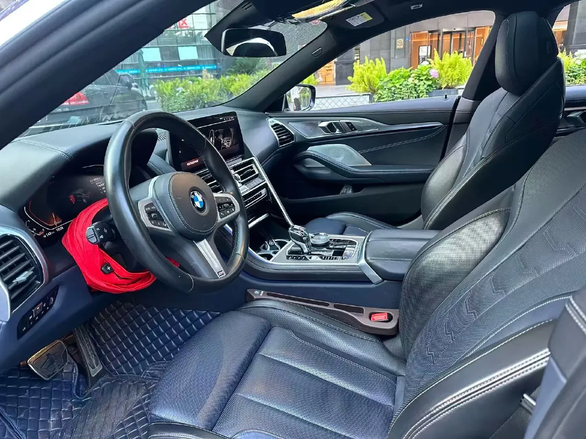 2022 BMW 8 Series 3.0T 333HP L6 8AT,autocango,china used car exporter,china ev exporter,chinese used car exporter,chinese used ev exporter
