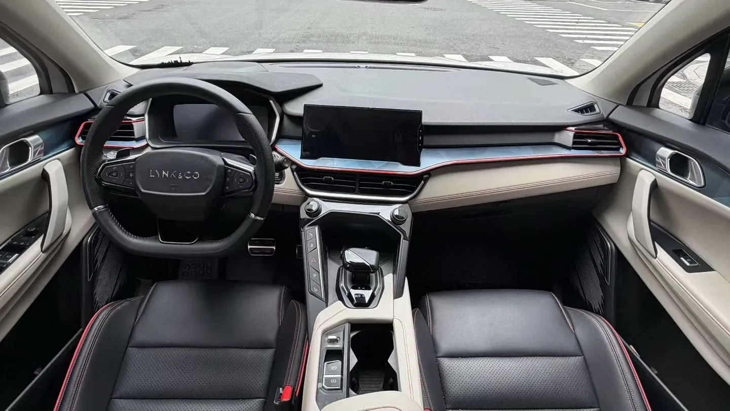 2020 LYNK&CO 06 1.5T 177HP L3 7DCT,autocango,china used car exporter,china ev exporter,chinese used car exporter,chinese used ev exporter
