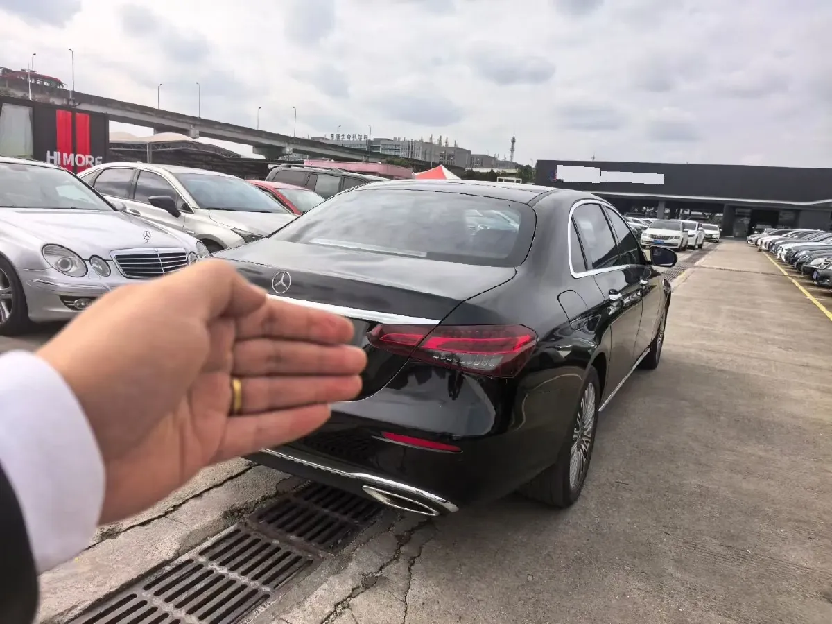 2021 Mercedes-Benz E Class 2.0T 258HP L4 9AT,autocango,china used car exporter,china ev exporter,chinese used car exporter,chinese used ev exporter