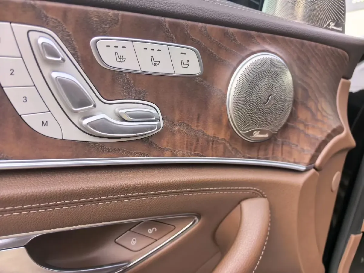 2021 Mercedes-Benz E Class 2.0T 258HP L4 9AT,autocango,china used car exporter,china ev exporter,chinese used car exporter,chinese used ev exporter