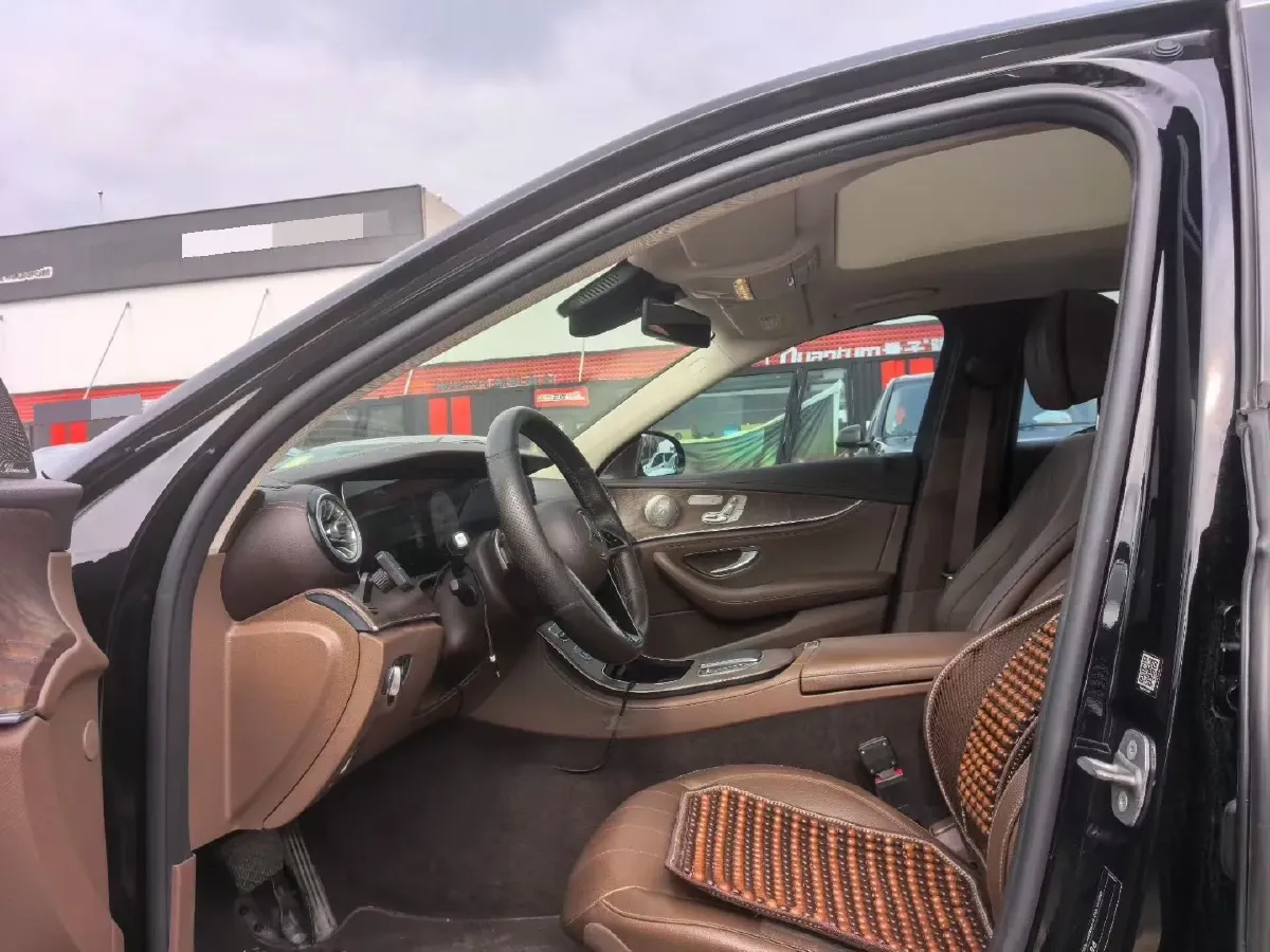 2021 Mercedes-Benz E Class 2.0T 258HP L4 9AT,autocango,china used car exporter,china ev exporter,chinese used car exporter,chinese used ev exporter