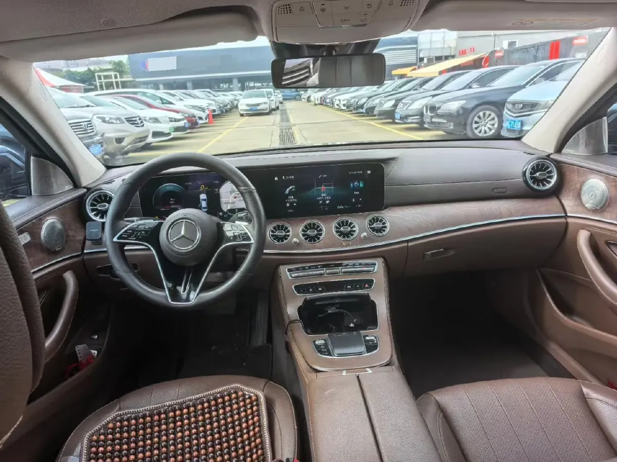 2021 Mercedes-Benz E Class 2.0T 258HP L4 9AT,autocango,china used car exporter,china ev exporter,chinese used car exporter,chinese used ev exporter