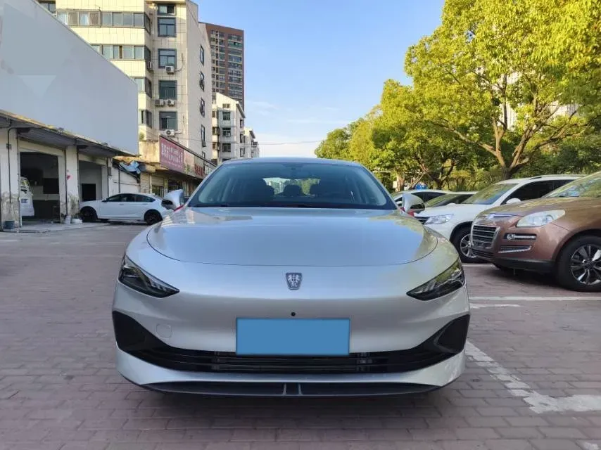 2025 Roewe D7 1.5L 112HP L4 1DHT PHEV 19.7KWH,autocango,china used car exporter,china ev exporter,chinese used car exporter,chinese used ev exporter
