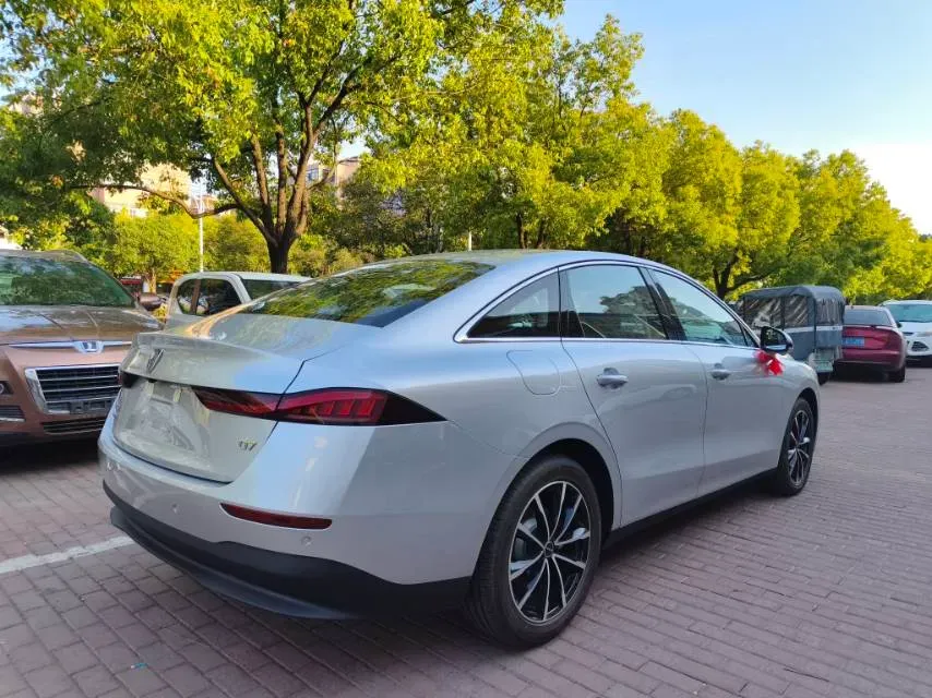 2025 Roewe D7 1.5L 112HP L4 1DHT PHEV 19.7KWH,autocango,china used car exporter,china ev exporter,chinese used car exporter,chinese used ev exporter