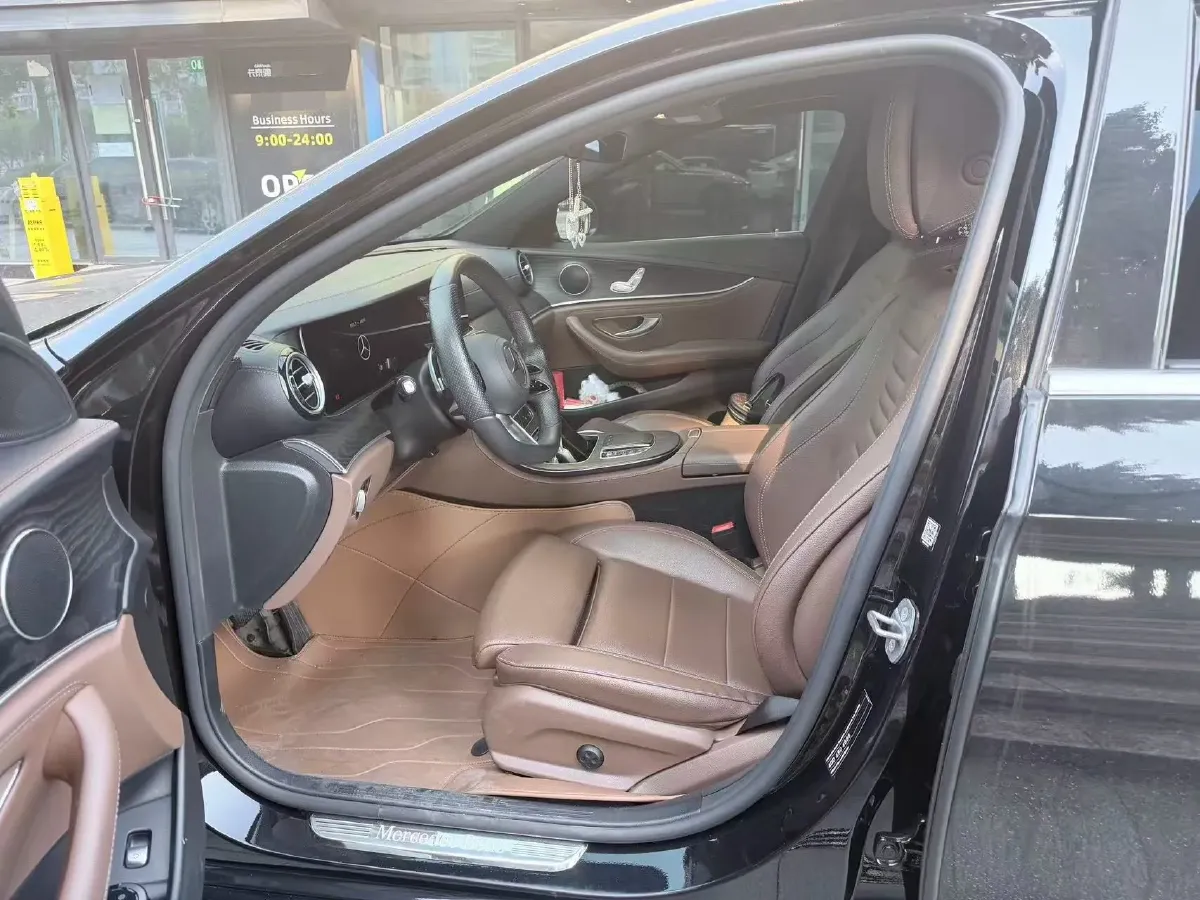 2021 Mercedes-Benz E Class 2.0T 197HP L4 9AT,autocango,china used car exporter,china ev exporter,chinese used car exporter,chinese used ev exporter