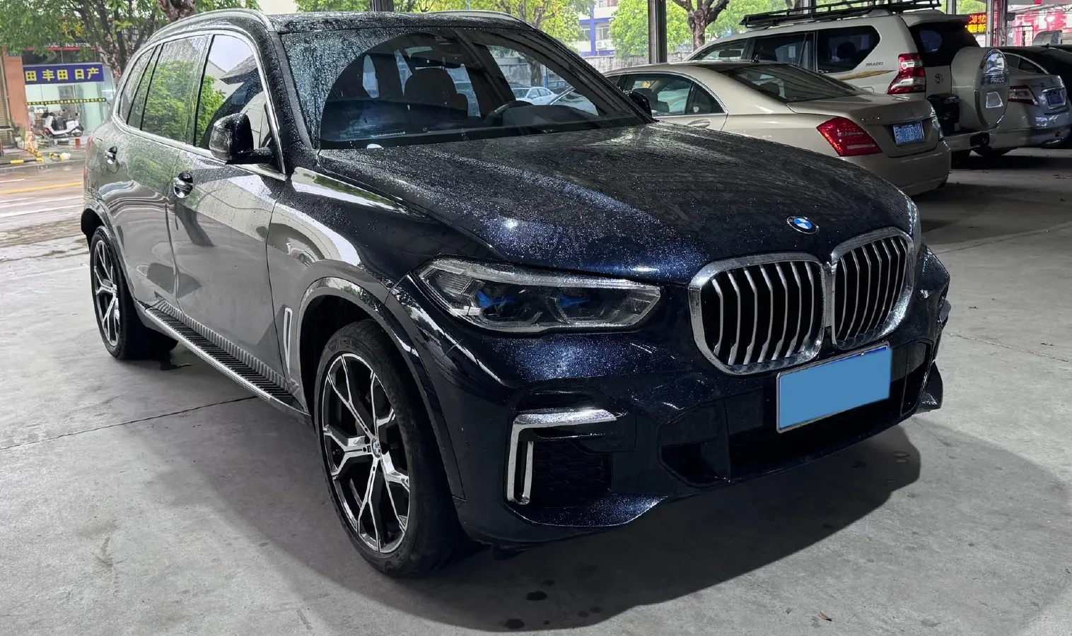 2022 BMW X5 3.0T 333HP L6 8AT,autocango,china used car exporter,china ev exporter,chinese used car exporter,chinese used ev exporter