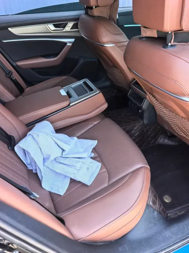 2024 Audi A6L 2.0T 190HP L4 7DCT,autocango,china used car exporter,china ev exporter,chinese used car exporter,chinese used ev exporter